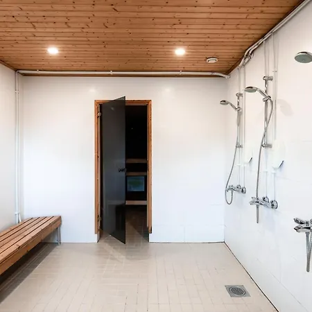 Hotel Lapland Kilpis 2*