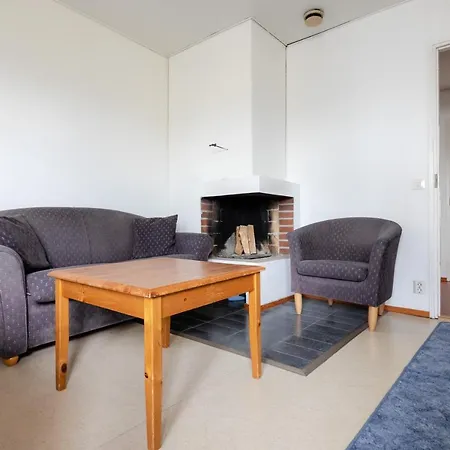 Lapland Kilpis Hotel 2*