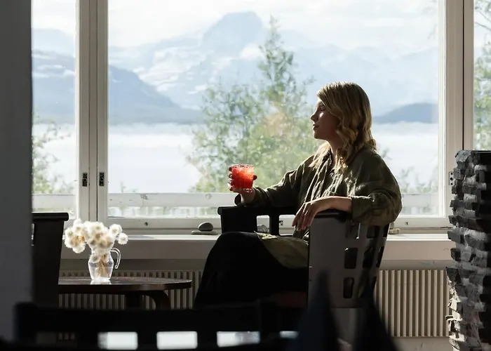 Lapland Kilpis Hotel 2*